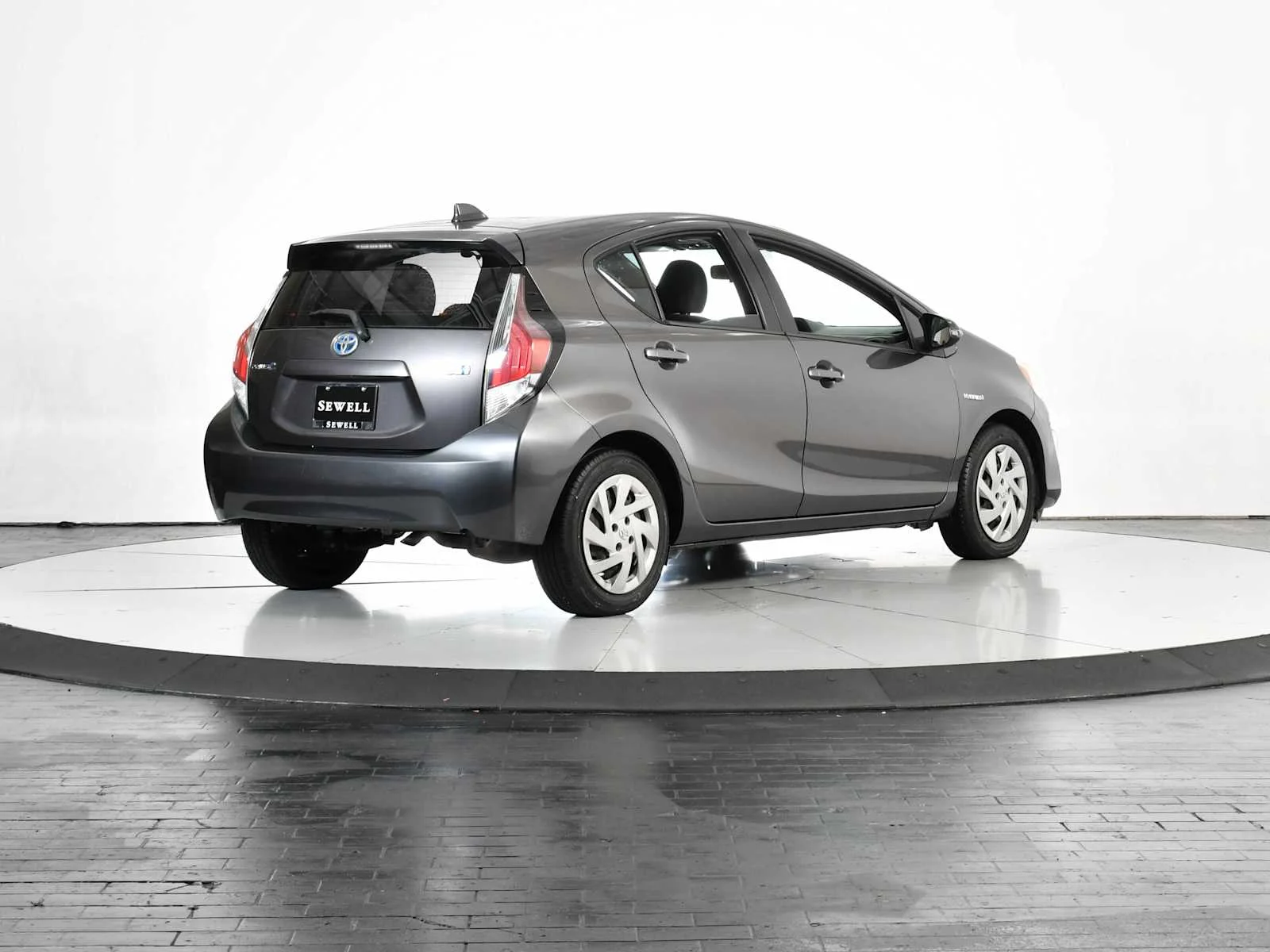 Used 2015 Magnetic Gray Metallic Toyota Two image 5