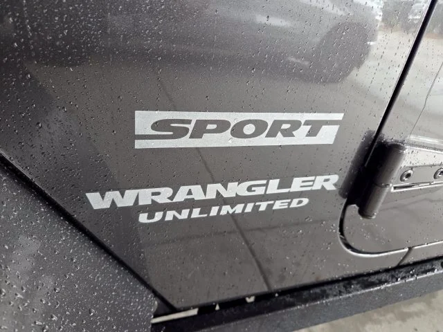 Certified Used 2016 Gray Jeep Unlimited Sport image 4