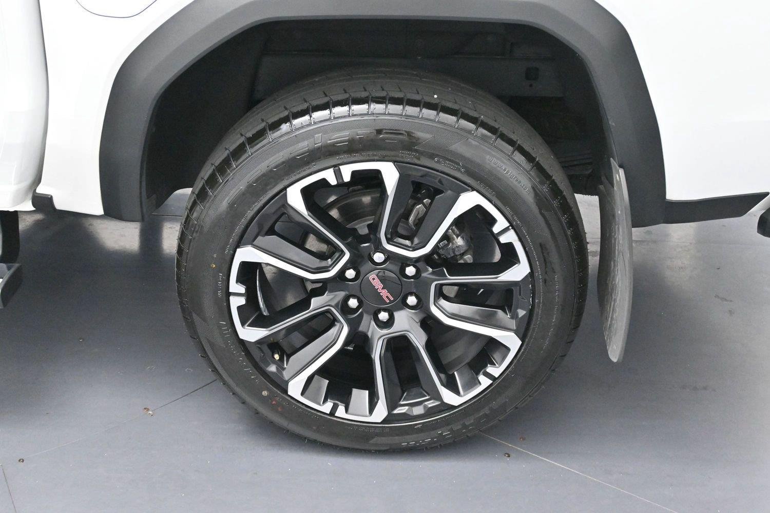 Used 2024 Summit White GMC Denali image 34
