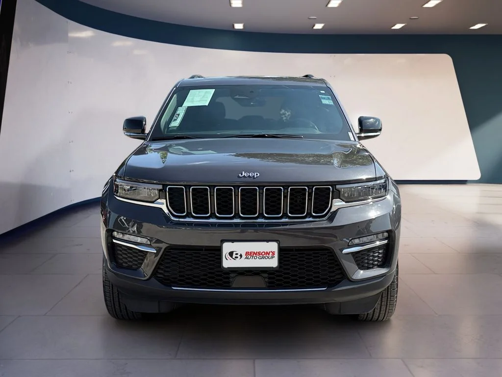 Used 2025 Gray Jeep 4xe image 8