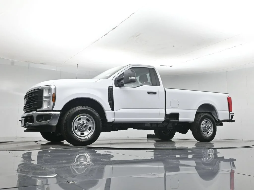 New 2027 Oxford White Ford XL image 41