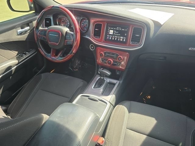 Used 2022 Torred Clearcoat Dodge SXT image 28
