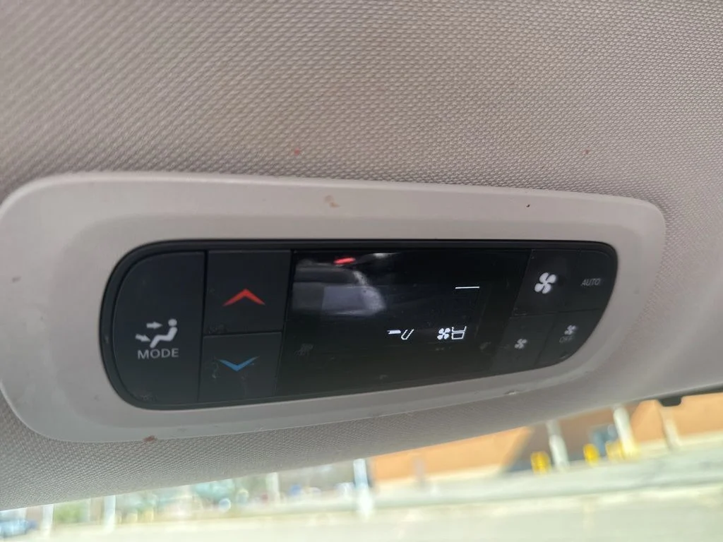 Used 2024 Diamond Black Chrysler Touring L image 44