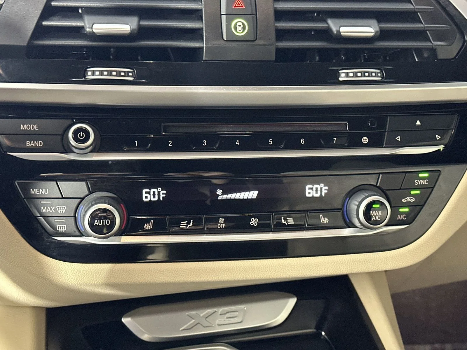 Used 2019 Blue BMW xDrive30i image 18