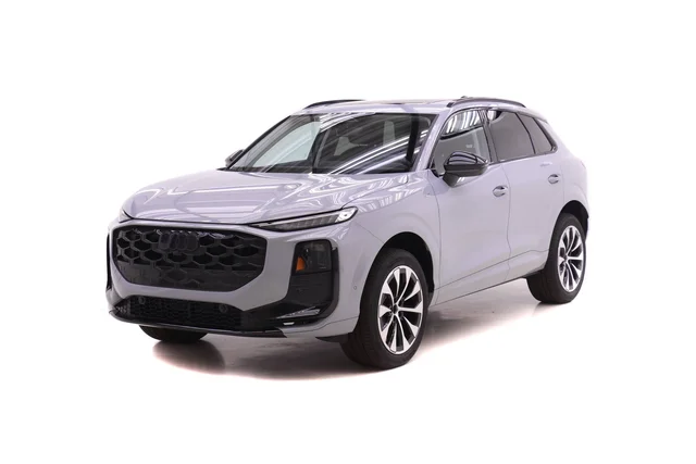 2026 Audi Q3 S line