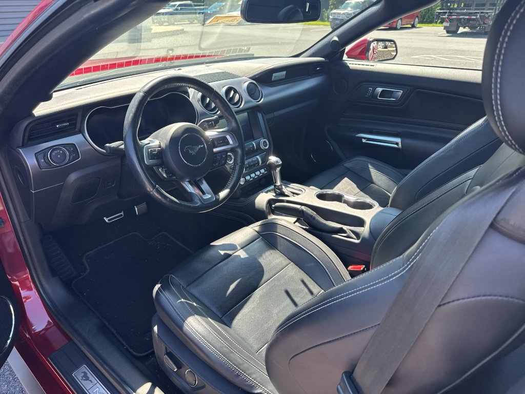Used 2018 Ruby Red Metallic Tinted Clearcoat Ford GT Premium image 4