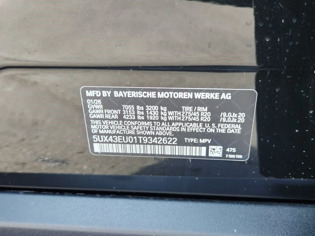 Used 2026 Black BMW xDrive50e image 22