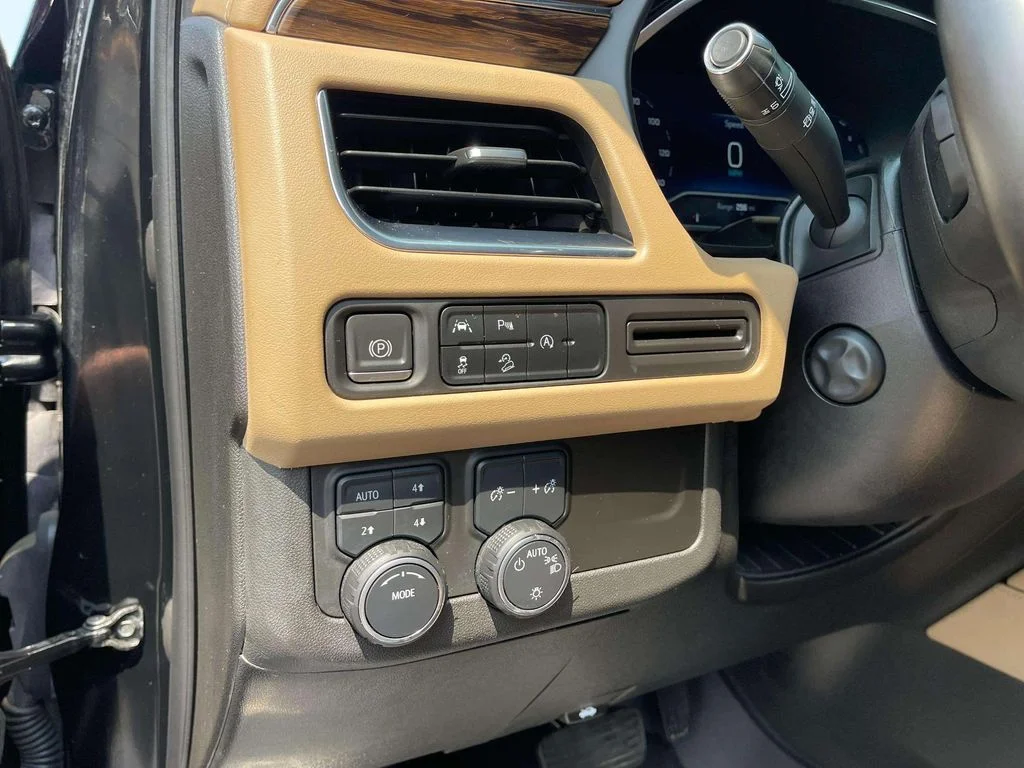 Used 2023 Black Chevrolet Premier image 18