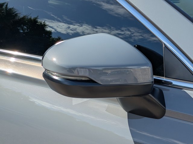 Used 2024 Gray Honda EX-L image 11