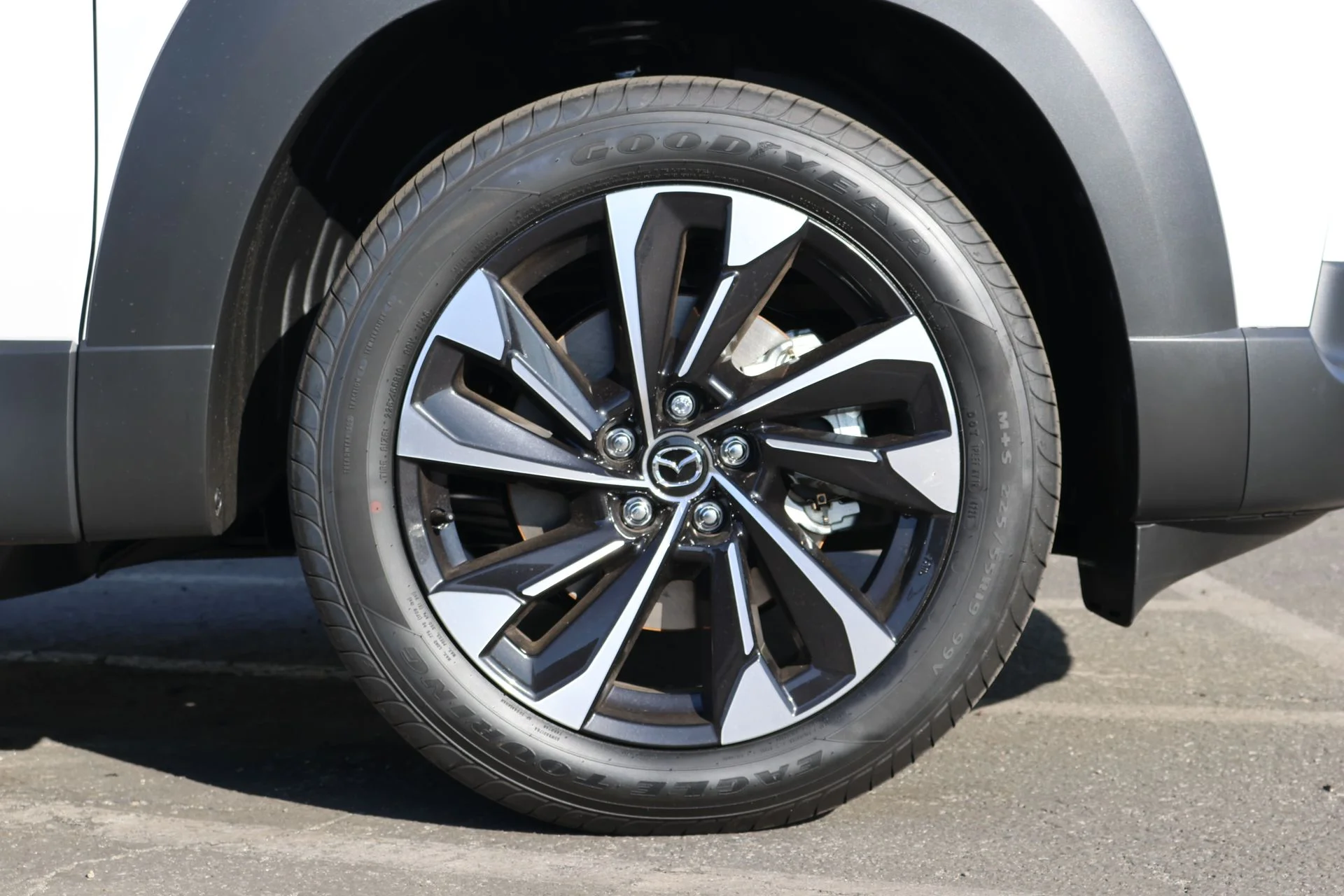 2026 Mazda CX-50 Premium Plus - Photo 5