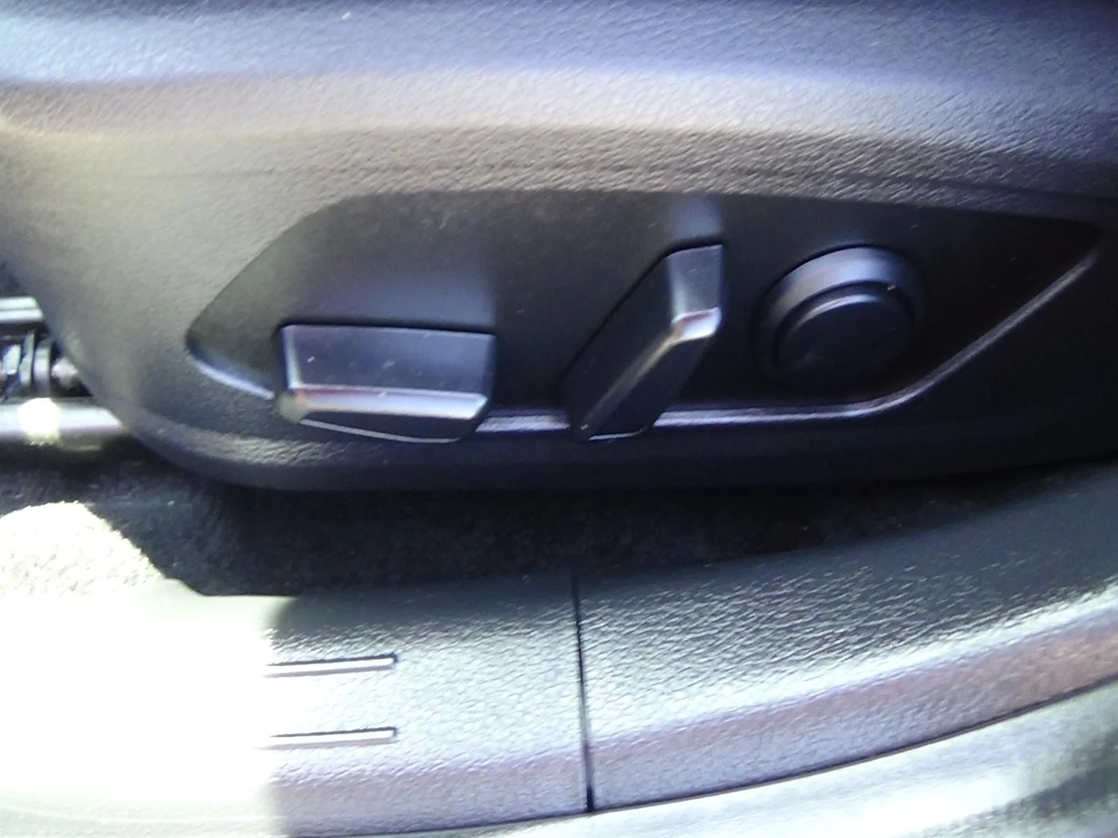 Used 2025 Carbon Blue Pearl (xb9) Hyundai SEL image 16