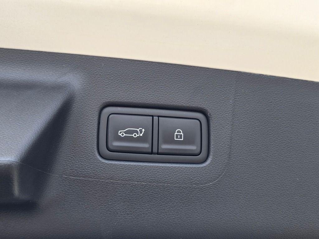 New 2026 White Hyundai Limited AWD image 13