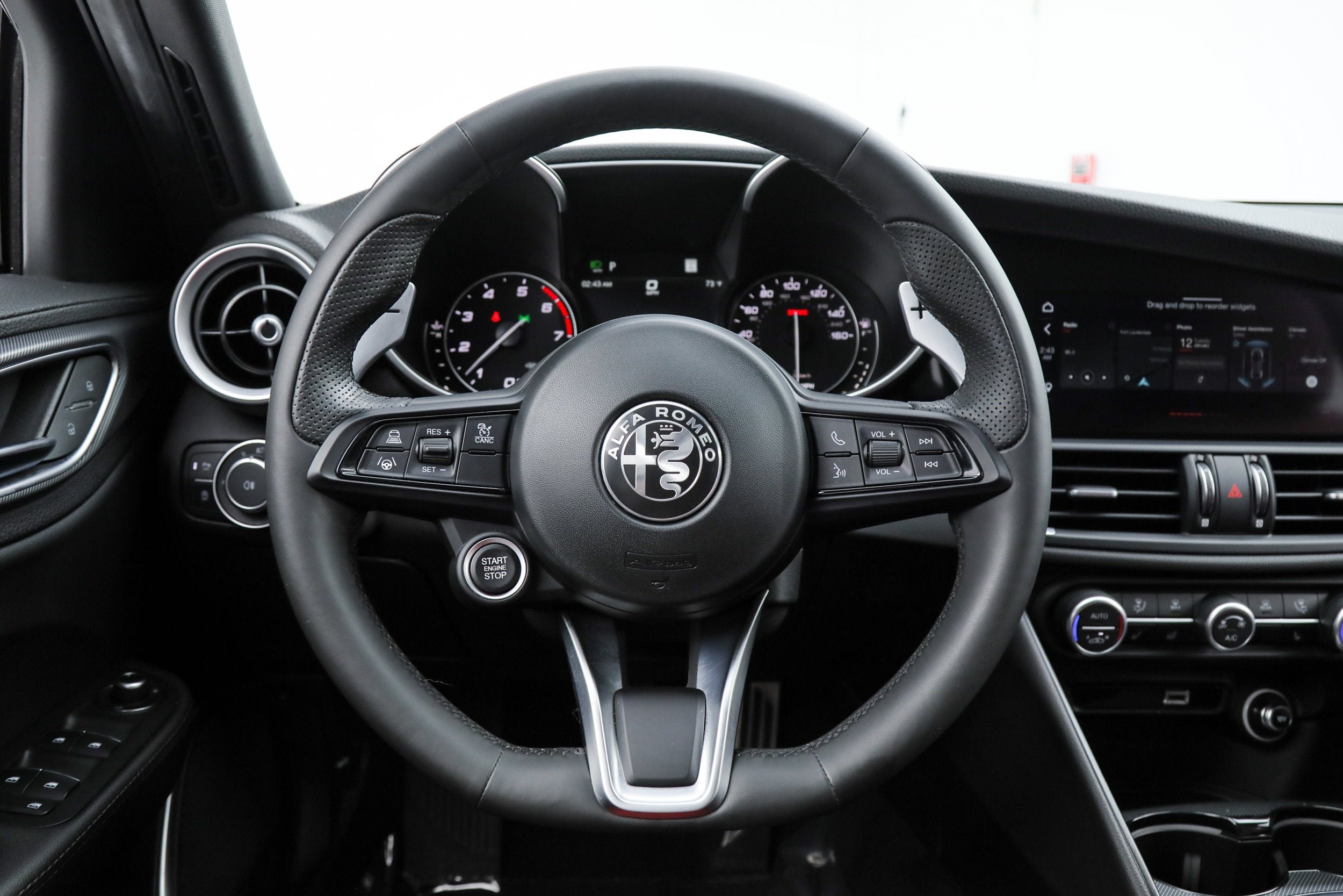 Used 2023 Gray Alfa Romeo Veloce image 17