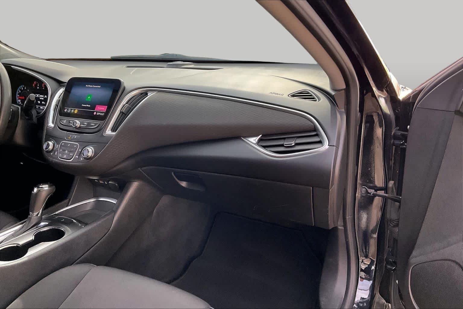 Used 2020 Mosaic Black Metallic Chevrolet LT image 17