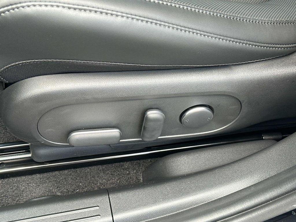 2025 Hyundai IONIQ 5 SEL - Photo 28