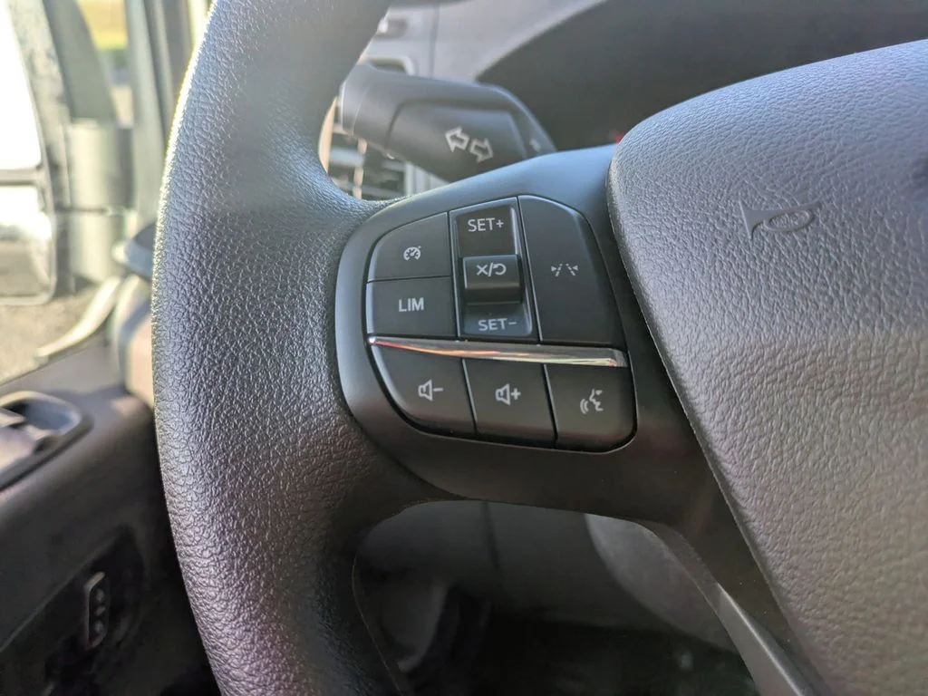 New 2026 Oxford White Ford Base image 25