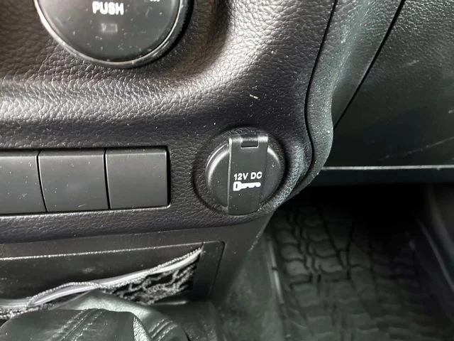 Used 2014 Gray Jeep Sport image 31