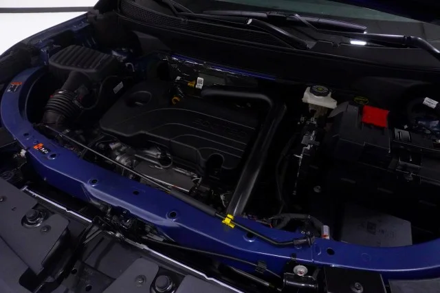 New 2027 Lakeshore Blue Metallic Chevrolet LT image 34