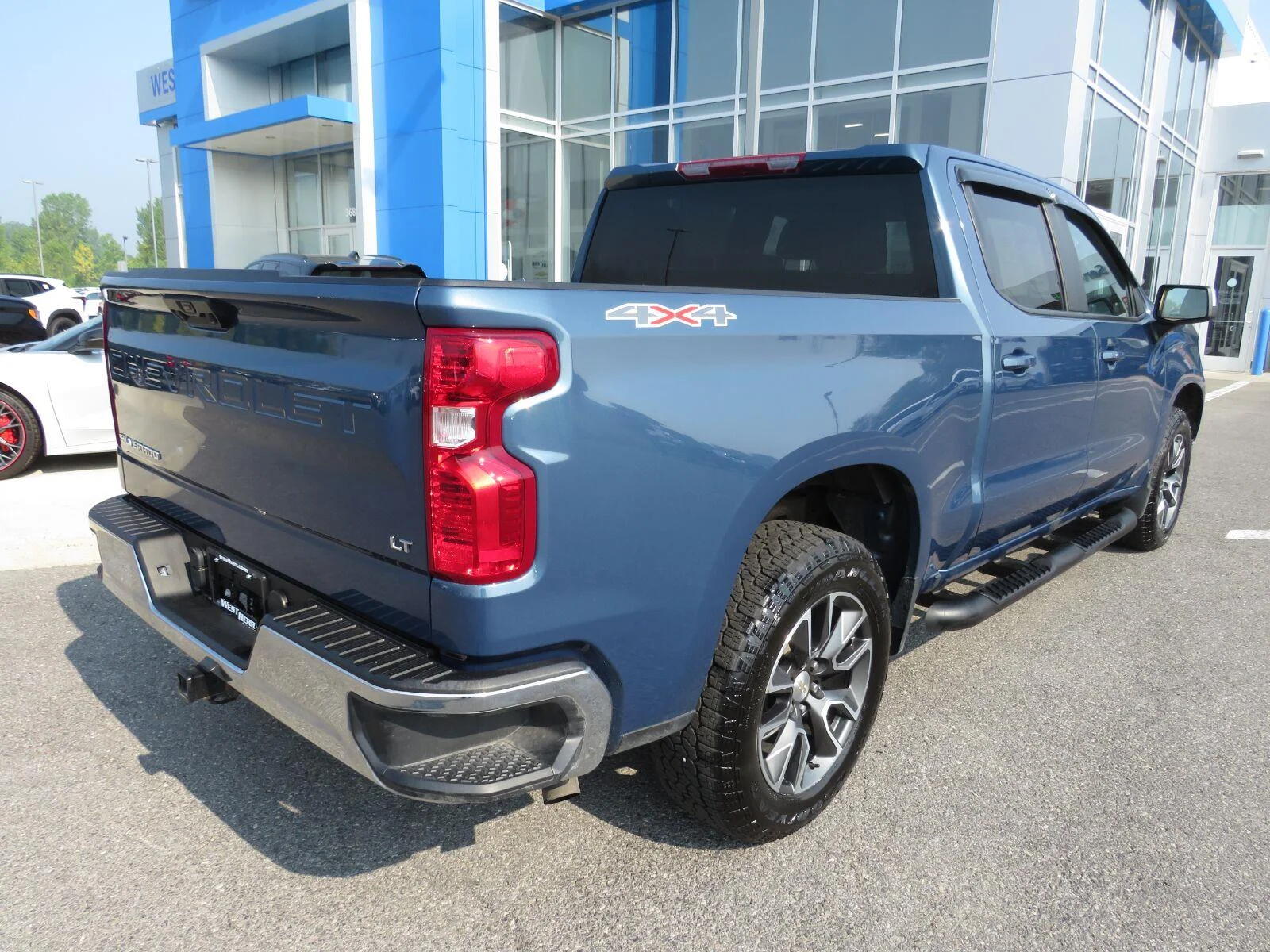 Used 2024 Lakeshore Blue Metallic Chevrolet LT (2FL) image 6