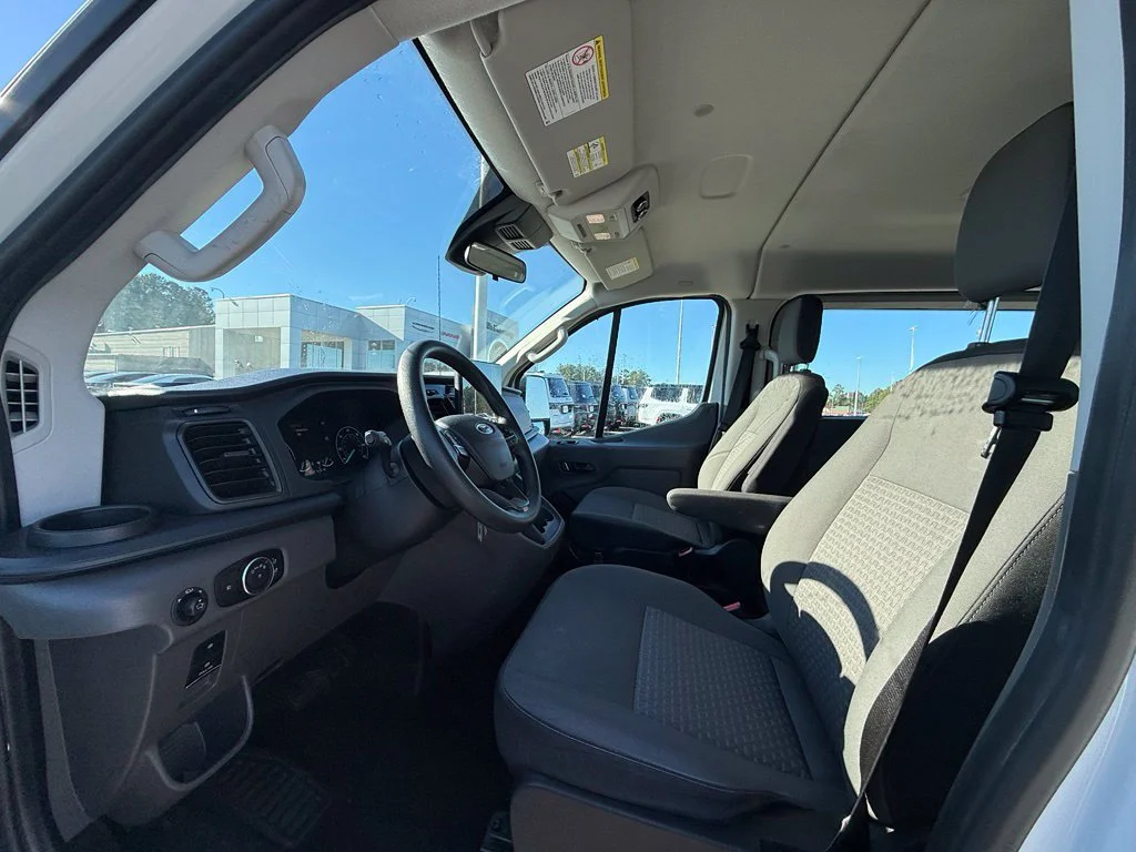 Used 2023 White Ford XLT image 4