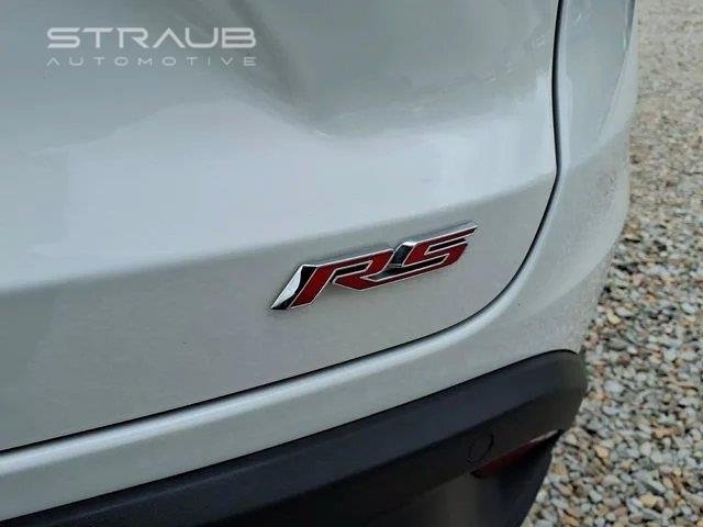 Used 2025 Summit White Chevrolet 2RS image 41