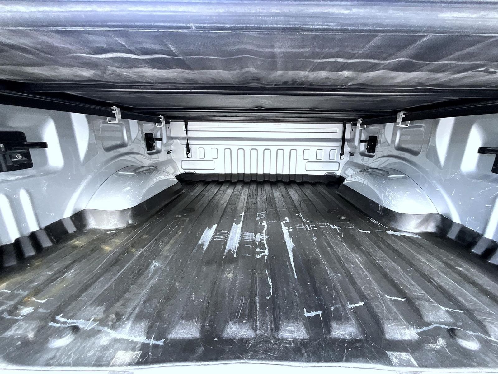 Used 2017 Silver Ford Lariat image 23