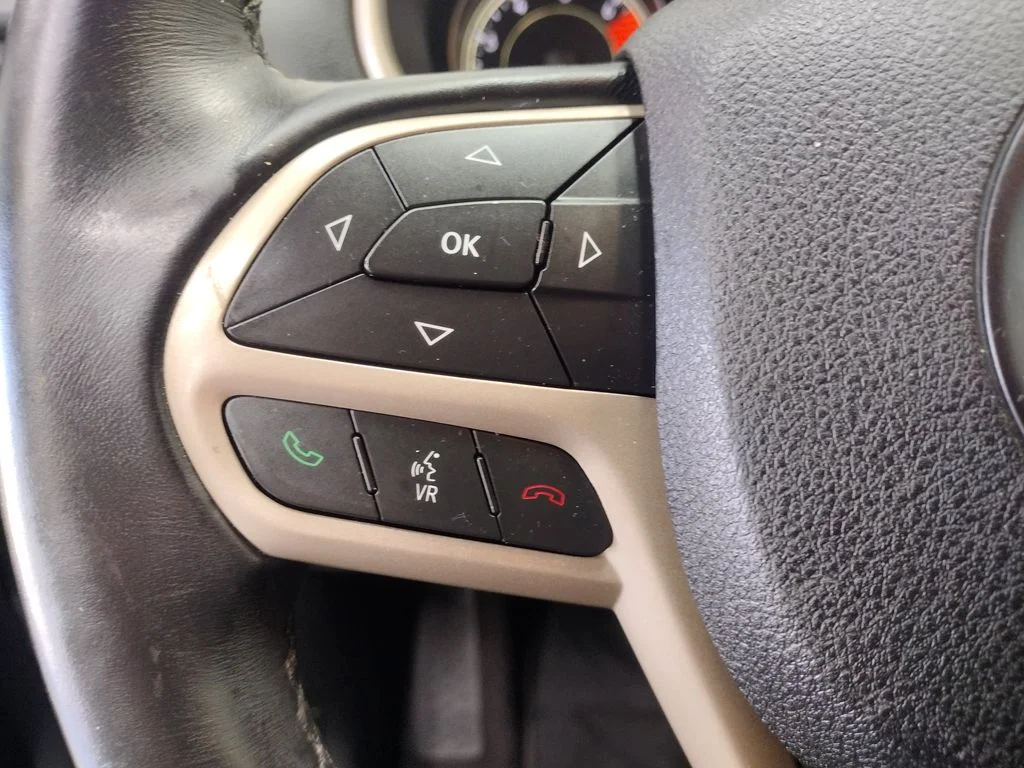 Used 2017 Gray Jeep Sport image 21