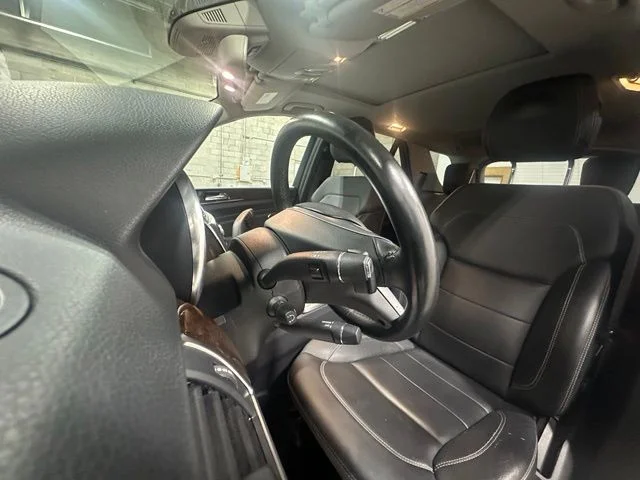 Used 2012  Mercedes-Benz ML 350 image 13