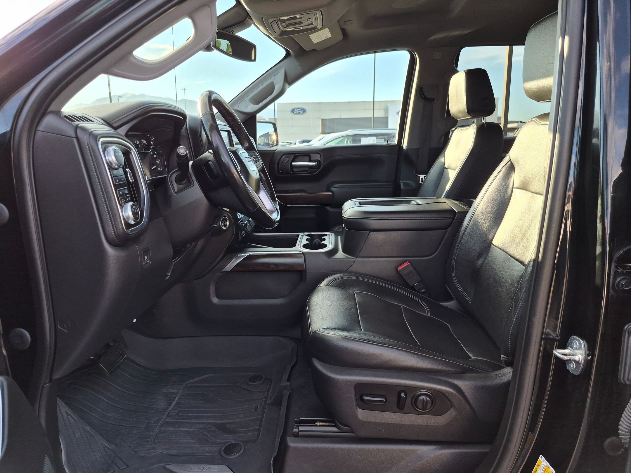 Used 2020 Onyx Black GMC SLT image 15