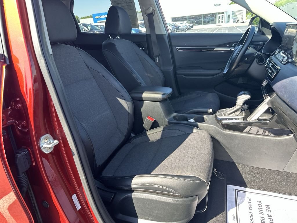 Used 2023 Orange Kia S image 30