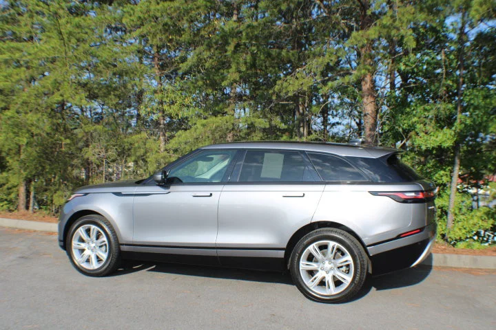 Used 2020 Gray Land Rover P250 S image 3