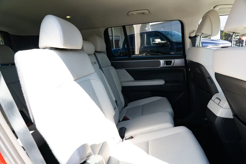 Used 2024 Red Hyundai SEL image 21