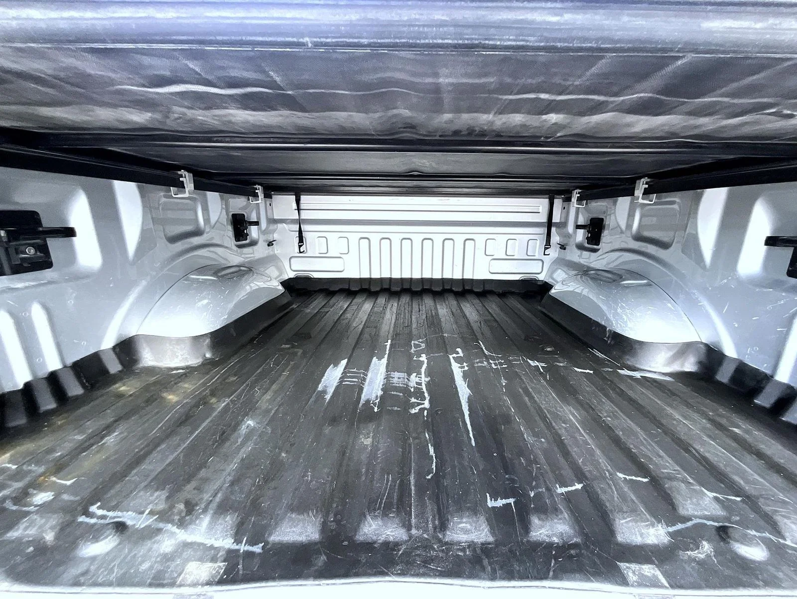 Used 2017 Silver Ford Lariat image 23