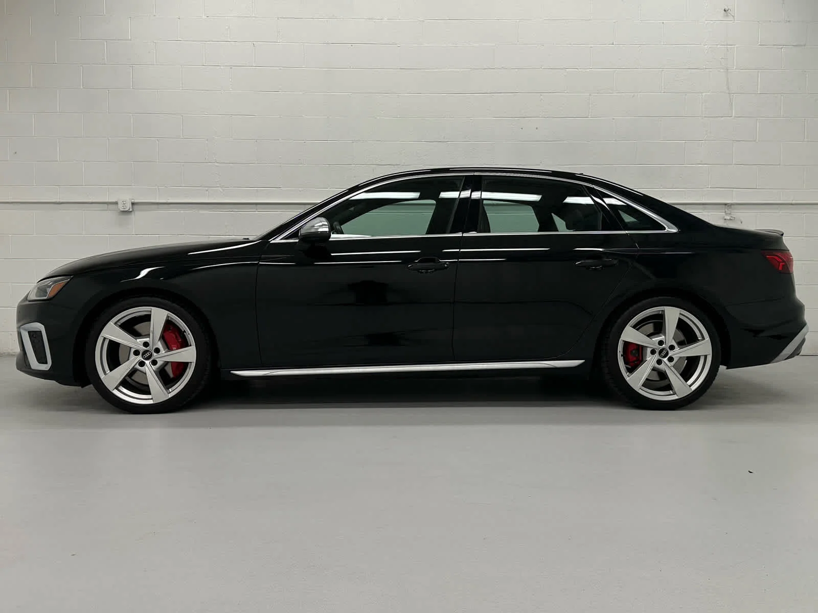 Used 2023 Mythos Black Metallic Audi Premium Plus image 3