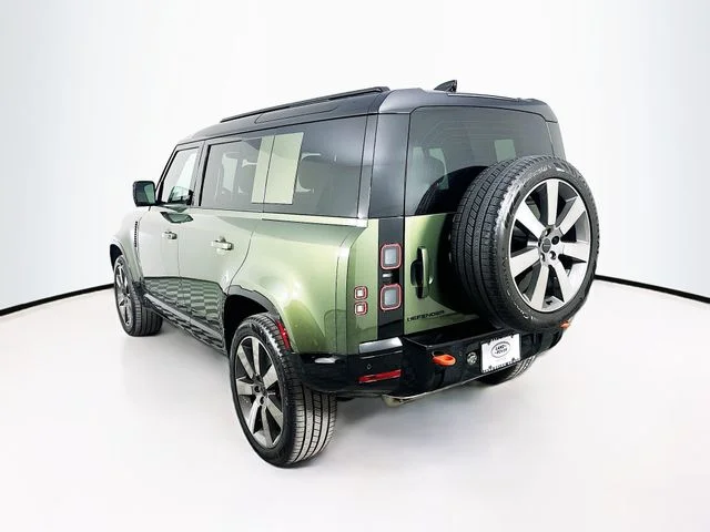 Used 2026  Land Rover X image 7