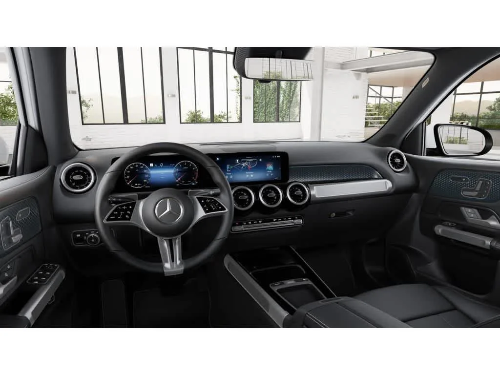 New 2026 Polar White Mercedes-Benz GLB 250 image 3