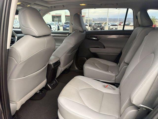 Certified Used 2021 MAGNETIC GRAY MET. Toyota  image 29