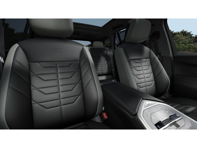 New 2027 Space Silver Metallic BMW 40 xDrive image 11