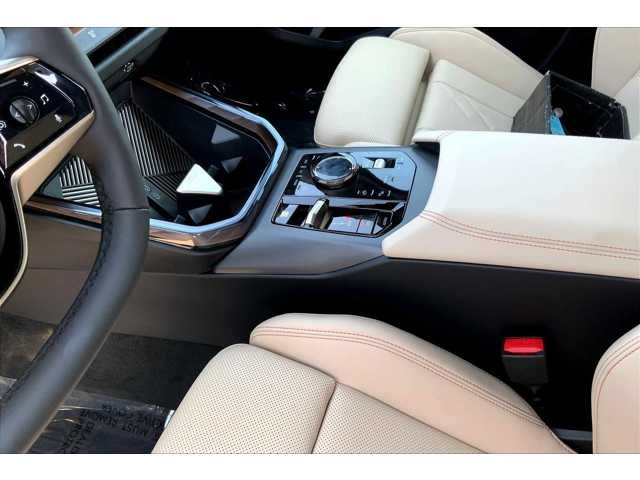 New 2025 Dark Graphite Metallic BMW 30 xDrive image 7