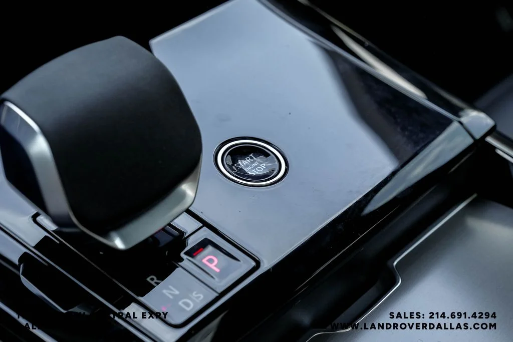 New 2026 Varesine Blue Metallic Land Rover Dynamic SE image 19