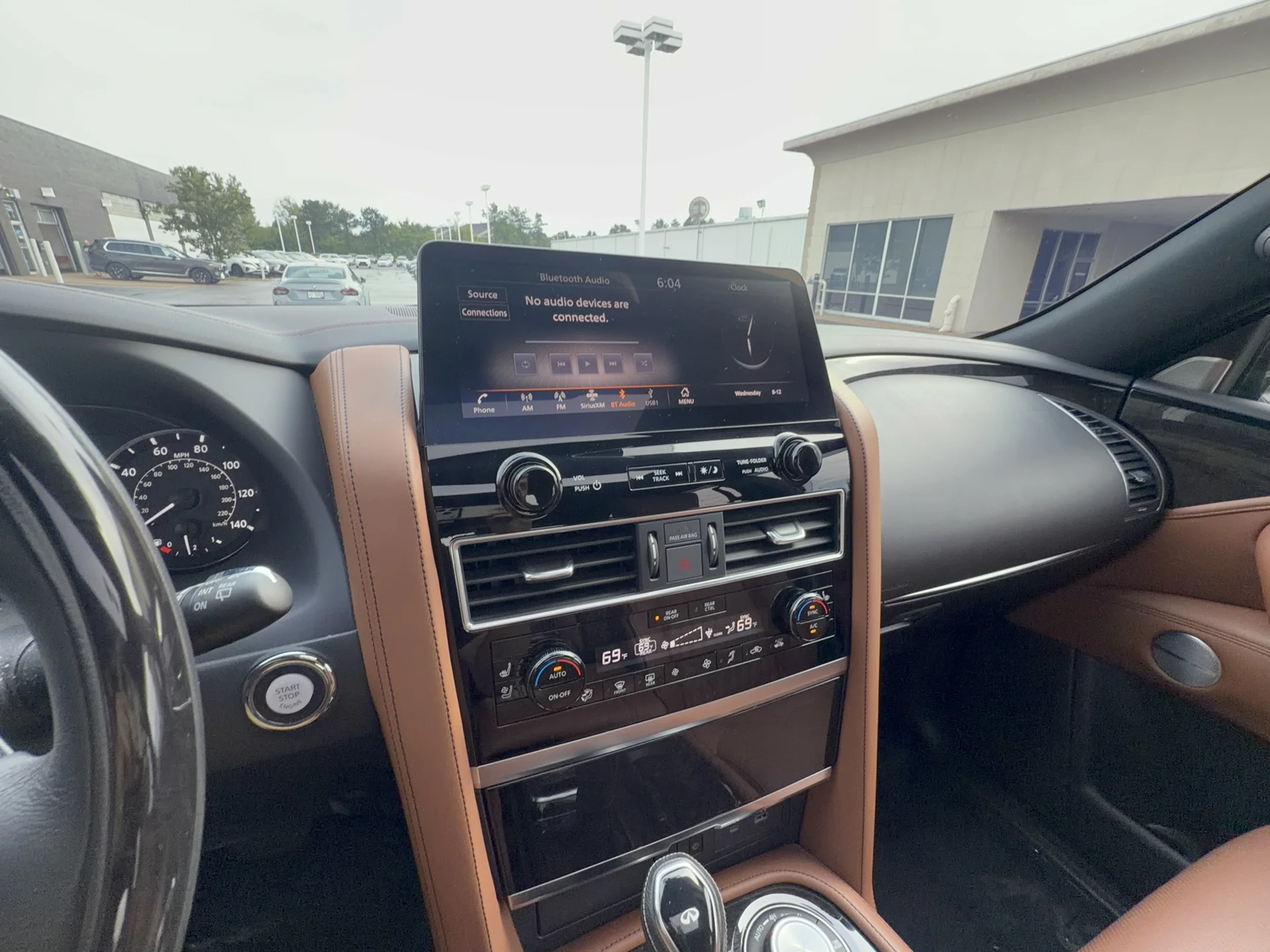 Used 2023 Moonstone White INFINITI Sensory image 16