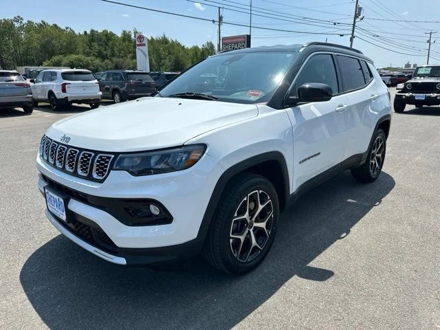 Used 2025 White Jeep Limited image 3