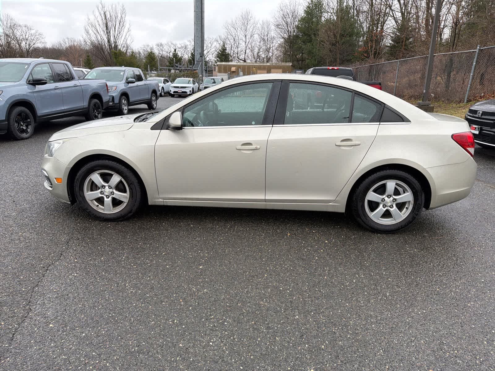 Used 2016 Chevrolet Cruze Limited 1LT with VIN 1G1PE5SB1G7137860 for sale in Eatontown, NJ