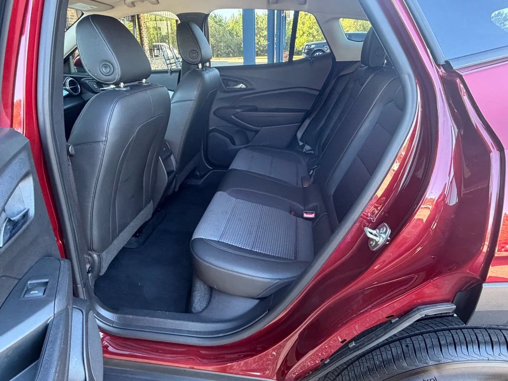 Used 2025 Red Chevrolet LT image 10