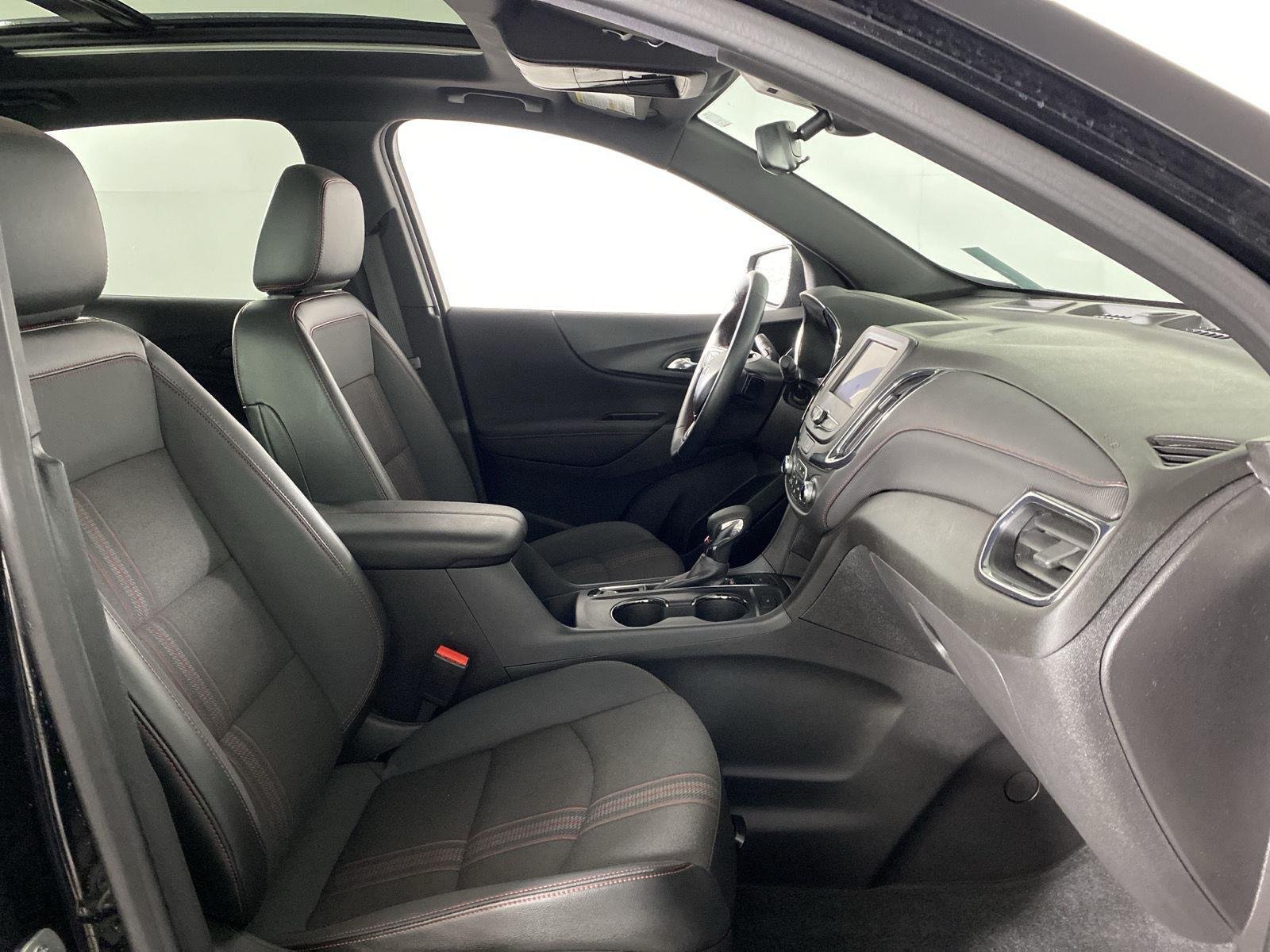 Used 2024  Chevrolet  image 28