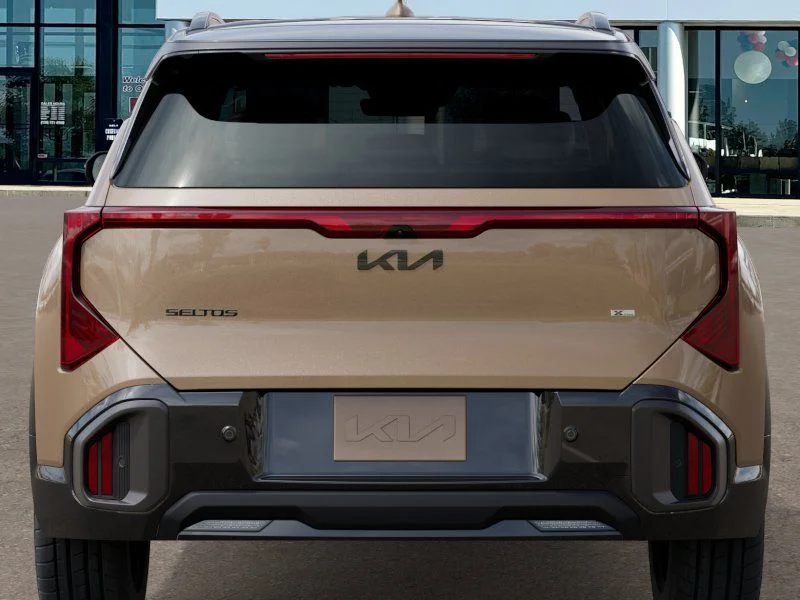 New 2027 Terrain Brown / Black Roof Kia X-Line image 13