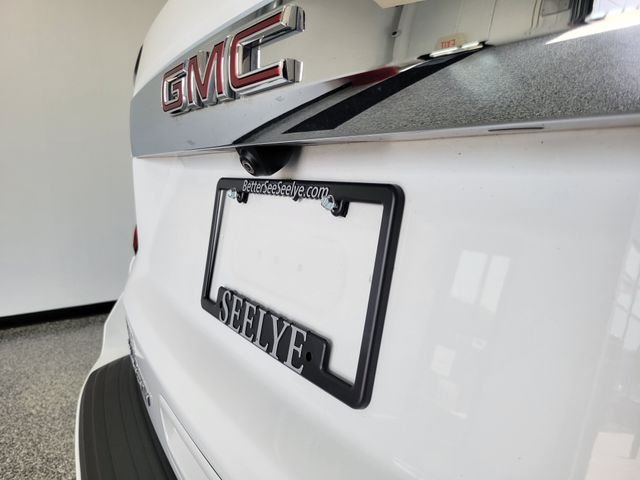 Used 2022 White GMC SLT image 27