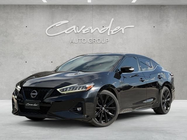 2023 Nissan Maxima SR's photo