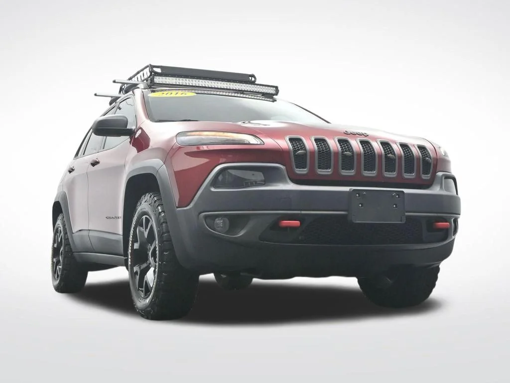 Used 2016 Deep Cherry Red Crystal Pearlcoat Jeep Trailhawk image 34