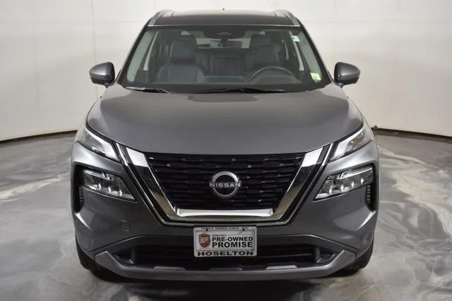 Used 2023 Gray Nissan SL image 12
